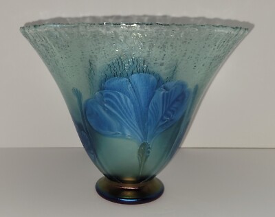 Vintage Signed Richard Satava Iridescent Art Glass Vase 1522