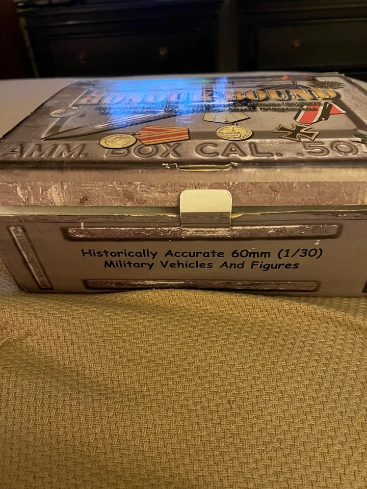 Honourbound Panther Tank SP1 NIB - Image 2 of 4