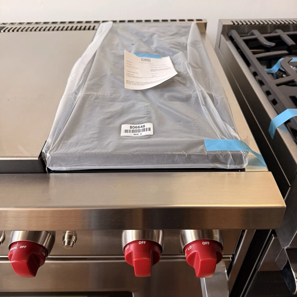 Wolf 36 Inch Freestanding Gas Range with Sealed Griddle Open Box Special GR364G - Image 2 of 4