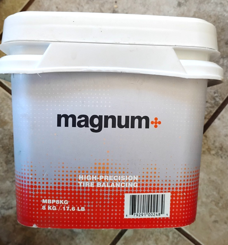 Magnum+ Tire Balancing Beads 17.6LB / 8 KG Bulk Tub Balance Beads MBP8KG