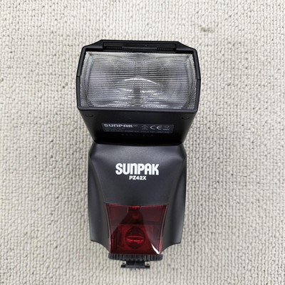SUNPAK Nikon PZ42X Blitzlicht