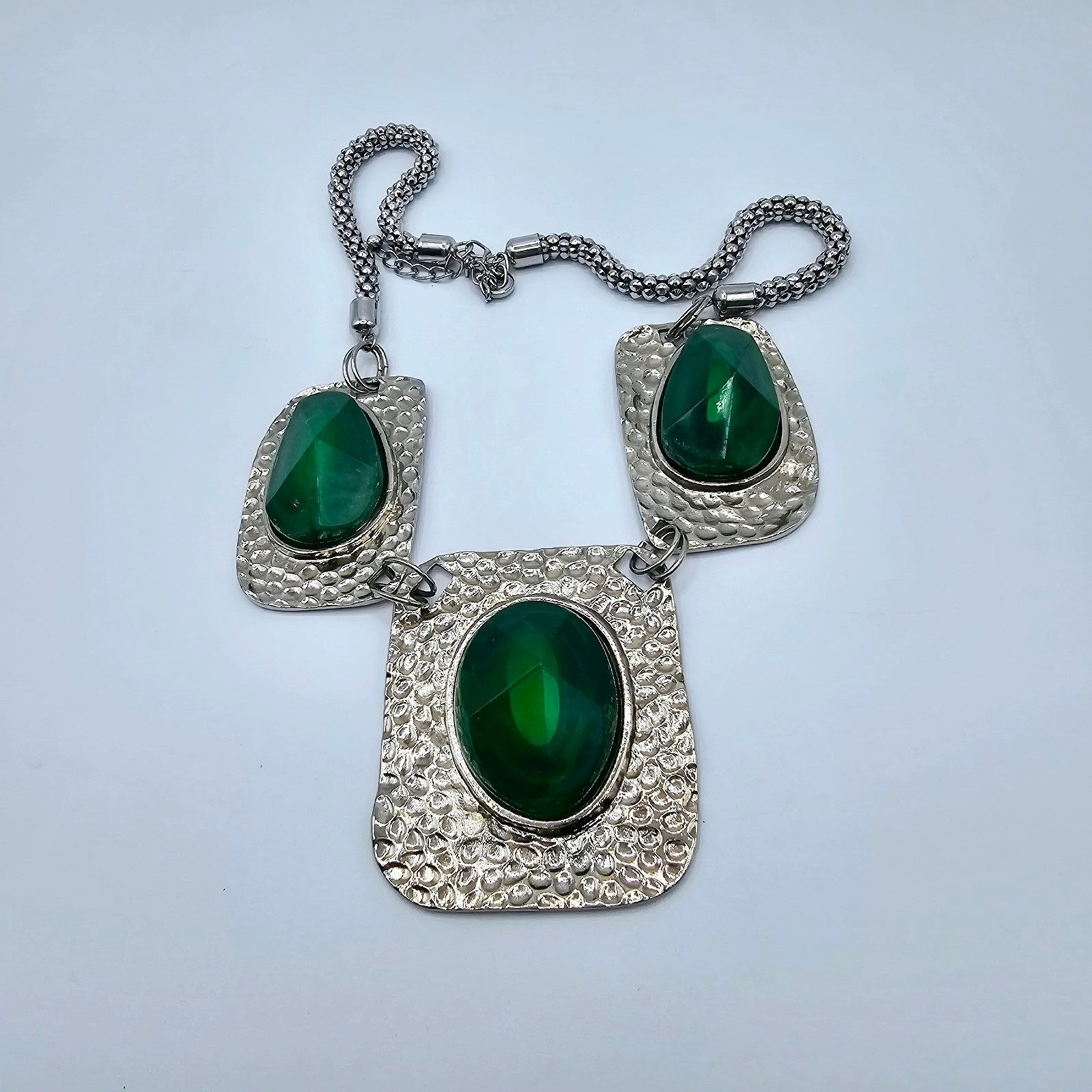 Statement Necklace Unique Green Gem Hammered Silv… - image 7