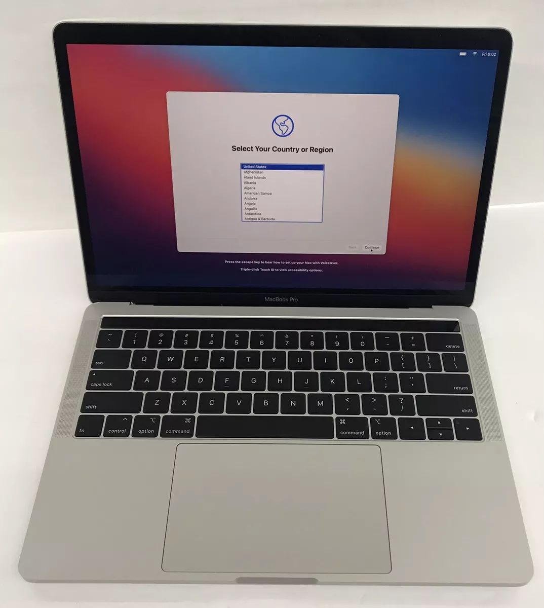 Apple MacBook Pro (13-inch 2019) 1.4 GHz Intel core i5 128GB SSD