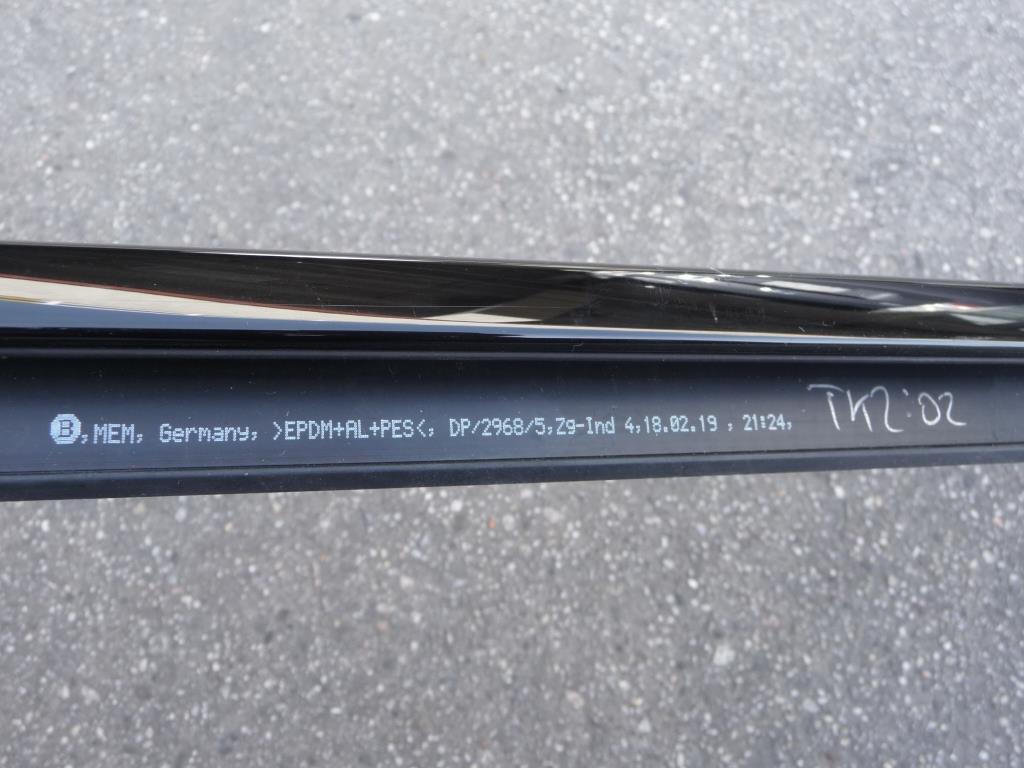 2020 Bentley GT Right Door Protection Trim Black Upper Molding 3SD853082B OE