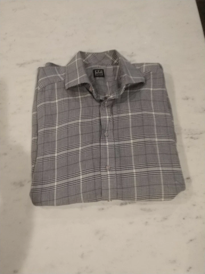 IKE Behar New York Mens light blues plaid dress shirt (L) very sharp pd 80 - Image 3 of 4