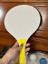 PADDLE BALL BEACH SET 2 PADDLES 3 ODD Balls and case
