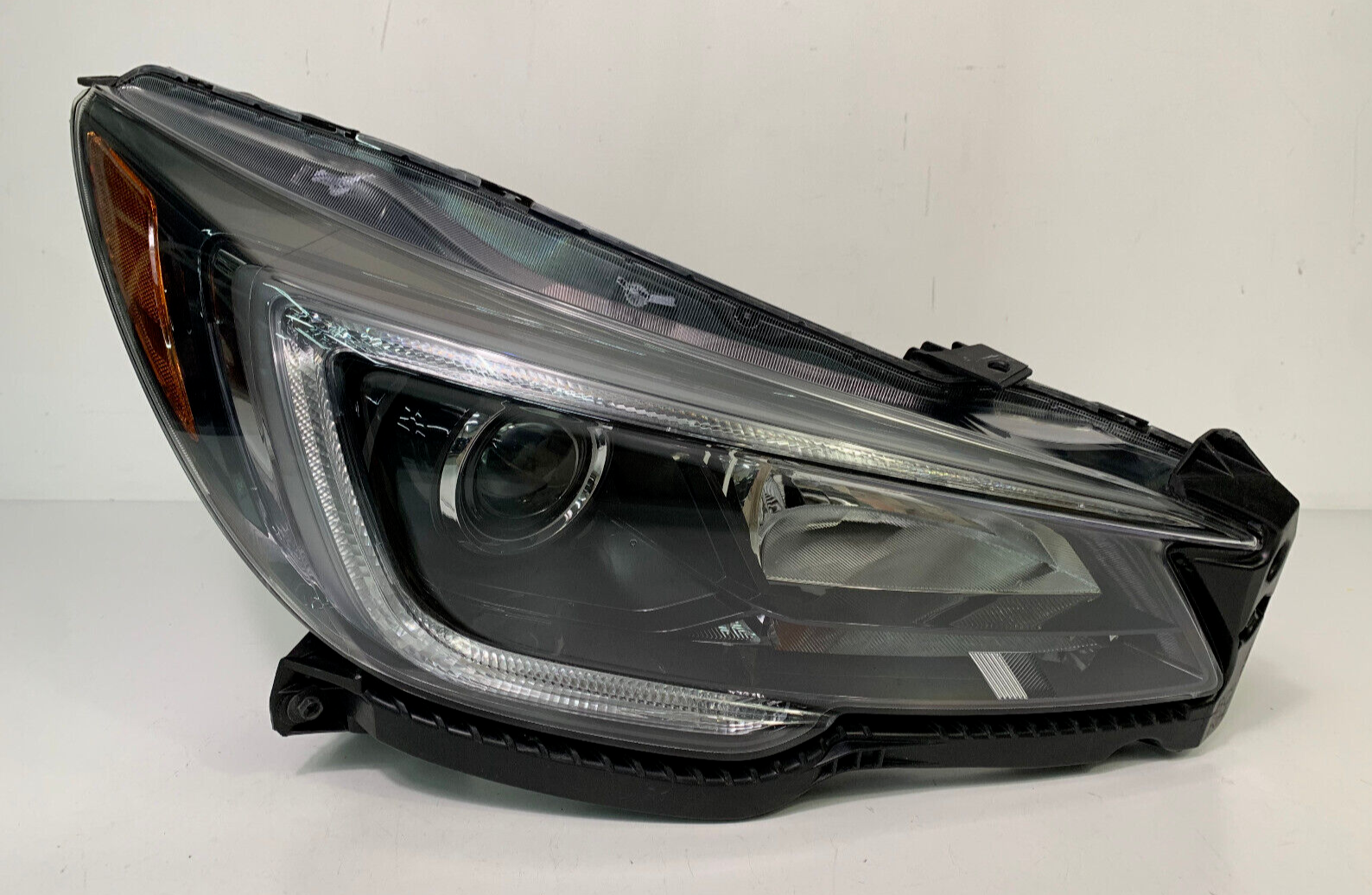 2018 2019 Subaru Legacy Outback Right Passenger Side Halogen w/LED Headlight OEM