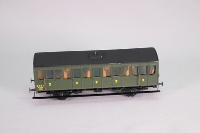 Voiture voyageurs SNCF DEV AO longue B10 2ème classe époque 4/5 LIMA HO ref 309370 - Modélisme