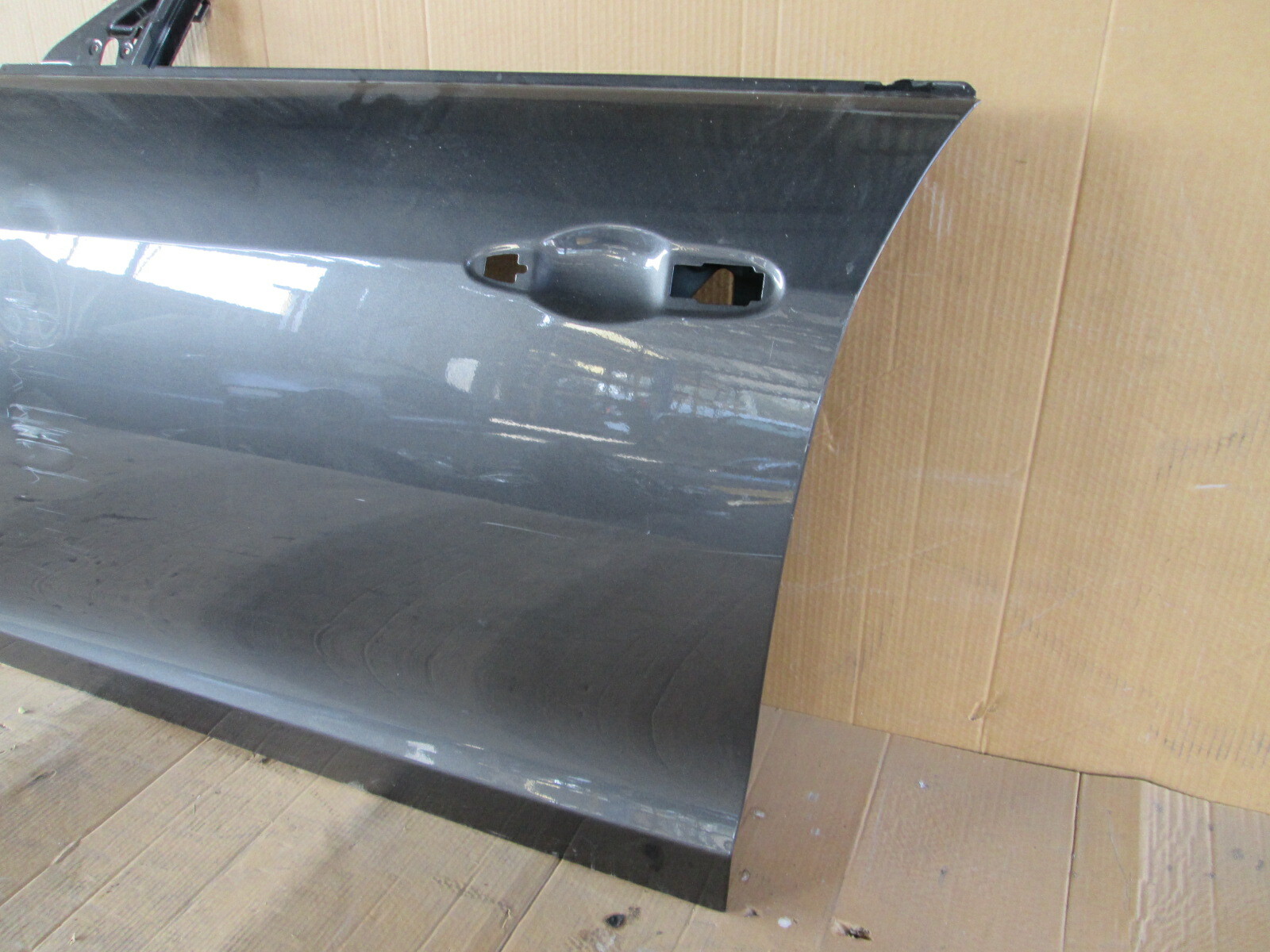 Maserati Ghibli  LH Front Door / Shell P/N 673007994