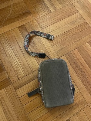 Case Logic Digital Camera Case Grey Floral Design. Zip Up