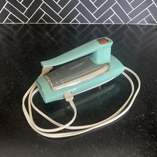 Vintage MCM General Electric Hand Mixer Base Atomic Turquoise/Mint Green WORKS