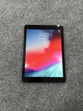Apple iPad Air (1st Gen) - A1474 - 16GB - Space Grey - Hairline Cracks (WiFi)