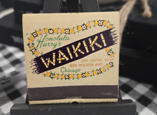 RARE UNSTRUCK FEATURE - HONOLULU HARRY'S WAIKIKI MATCHBOOK - CHICAGO, IL
