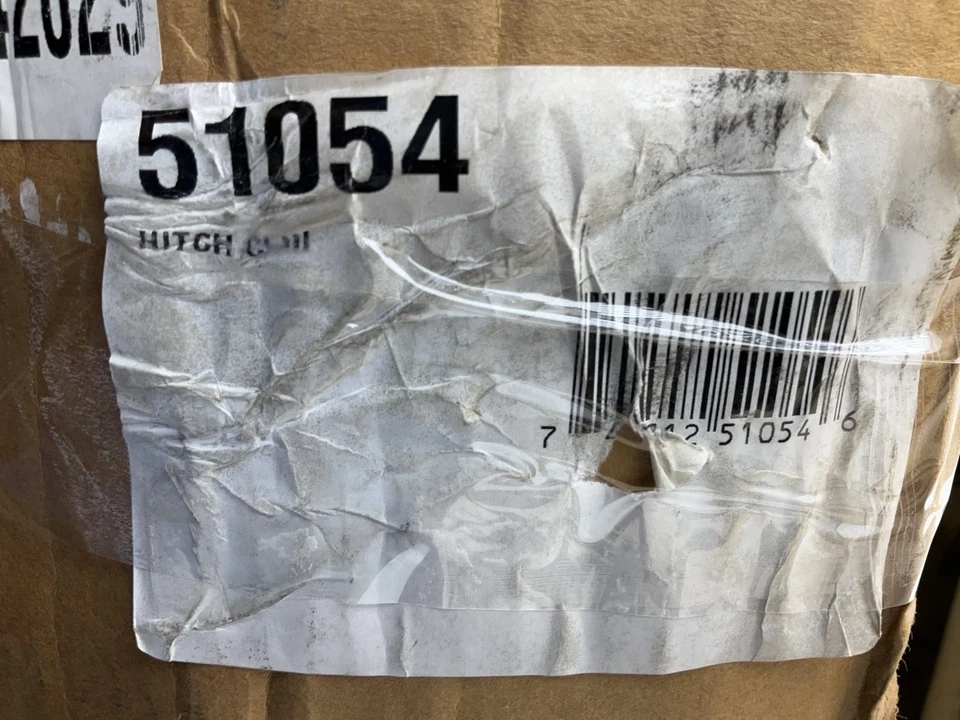 Reese 51054 Class 3 Trailer Hitch For 2002-2007 Jeep Liberty - Image 4 of 4