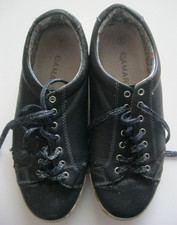 Damart Navy Coloured Lace Up Shoes. Size 6 (39). Worn patches.