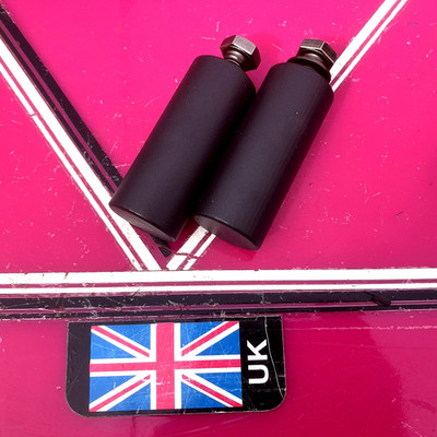 Top Hat 35 mm Befestigungspfosten x 2 zum Anschrauben für Lautsprecher DJ-Kabinen T-Bars usw.