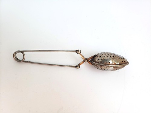 Vintage Spring Type Spoon Shaped Metal Tea Infuser or Strainer - Japan - Picture 2 of 6