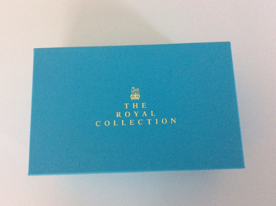 The Royal Collection 2002 Queen Elizabeth II Jubilee Commemorative Basket - Image 2 of 4