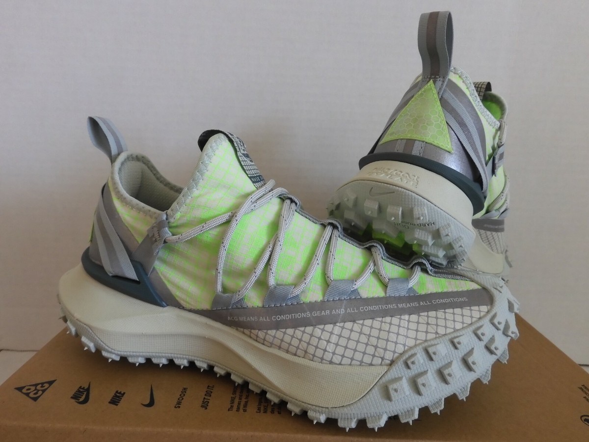 に*ぃ様 NIKE ACG MOUNTAIN FLY LOW SE 30cm MENS NIKE ACG MOUNTAIN FLY LOW SEA GLASS-LIME BLAST SZ 4 [DJ4030