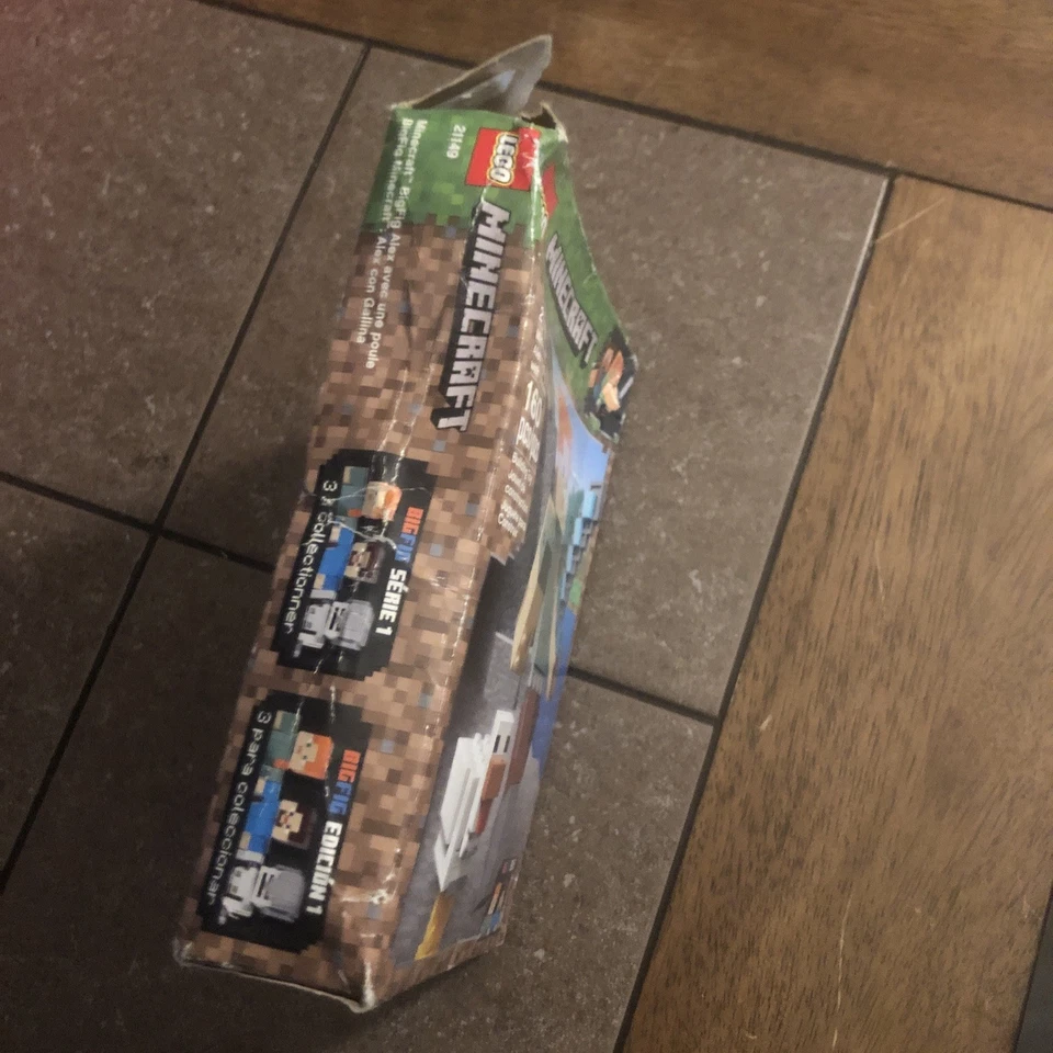 LEGO Minecraft Alex Big Fig w/ Chicken 21149 - Series 1  NEW SEALED Rare - Image 2 of 4