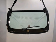 Lunette arrière Peugeot 2008