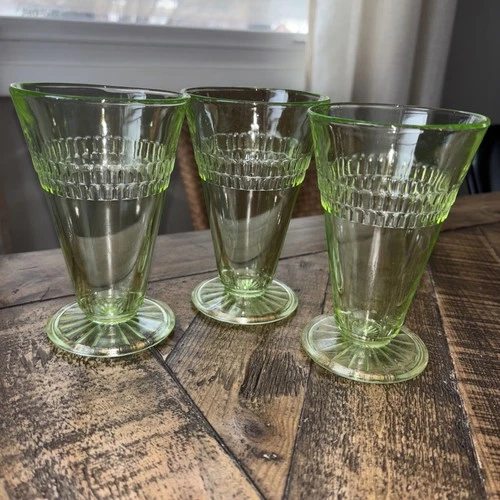 Set Of 3 Vintage Hocking Depression Roulette Footed Tumblers
