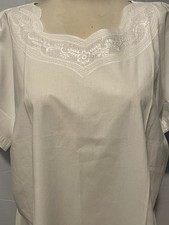 Traditional Vietnamese Tan My long White dress, Size XL NEW w/tags Embroidery