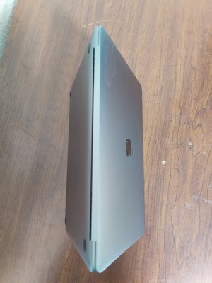 Apple MacBook Pro 13'' (512GB SSD, Intel Core i7-7660U, 2.50 GHz, 16GB) Laptop -