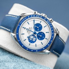 Omega Speedmaster “Silver Snoopy Award” 50th Anniversary 2022 NEW Box & Papers