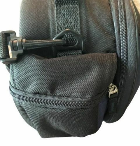 Targus Black & Blue Travel Size Camera Bag W/Shoulder Strap 2 Side Pockets Zips - Picture 3 of 6