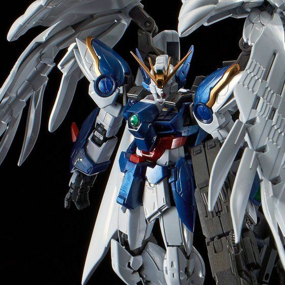 Premium Bandai RG 1/144 WING GUNDAM ZERO EW & DREI ZWERG