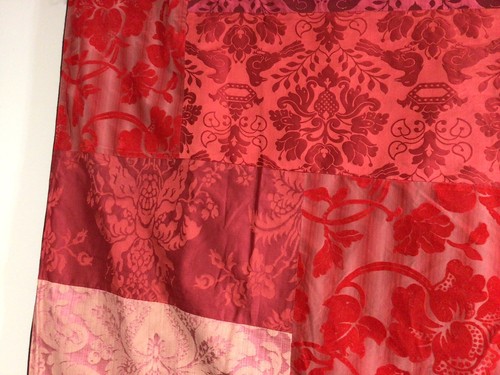 Damask Red Sateen Queen Size Quilt Gorgeous Fabric - Picture 7 of 11