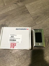 Dormakaba  RFID Wall Reader Keyscan Flush  SRK-RNFC2. Open box, no used. 