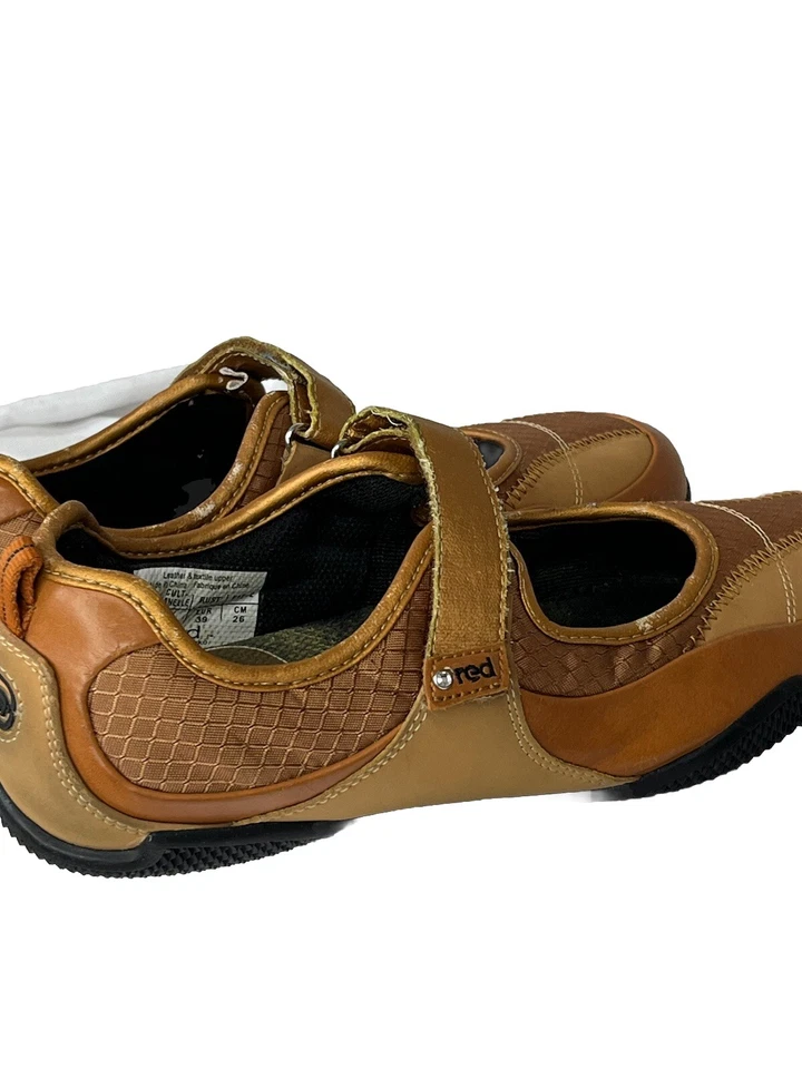 Zapatos planos Ecko Red Marc Rhino de cuero 9 usados en excelente estado Janelle Cult marrón óxido Foto 3 de 4