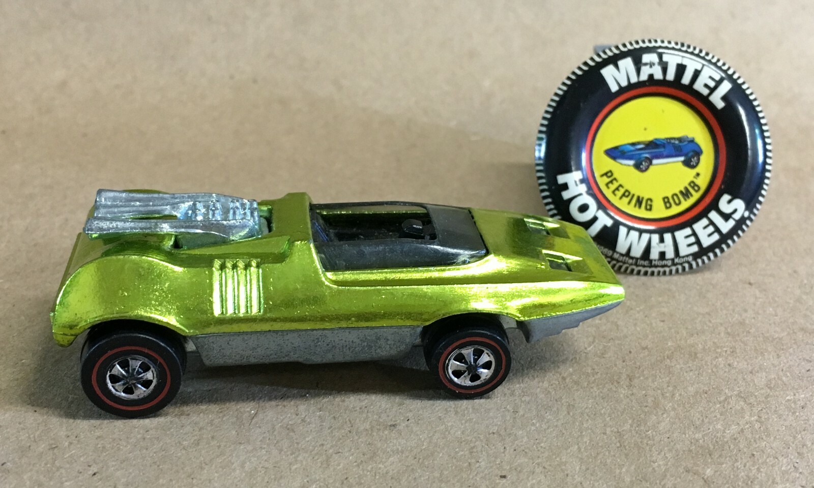 Hot Wheels Redline Peeping Bomb with Medallion- Green gold - US - Near Mint Hot Wheels Redline Peeping Bomb with Medallion- Green gold - US - Near Mint