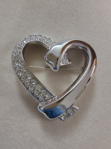 ​Swarovski Silver Tone Pave Crystal Open Heart Brooch Pin Swan Signed Vintage