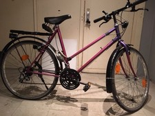 FahrredKinder-/DamenFahrred, rot, alt, aber funktionsf&auml;hig