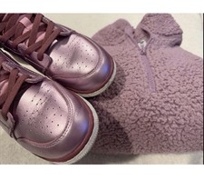 Nike Air Jordan 1 Mid Metallic Pink Rose Sneakers Mens 7 Y / W 8.5 & FLEECE