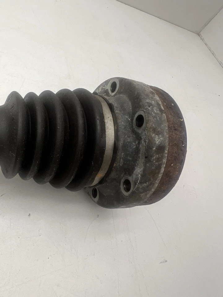 Оригинальный передний правый вал оси для Volkswagen Passat 2,5 л 2012–2015 годов выпуска. - Изображение 3 из 4