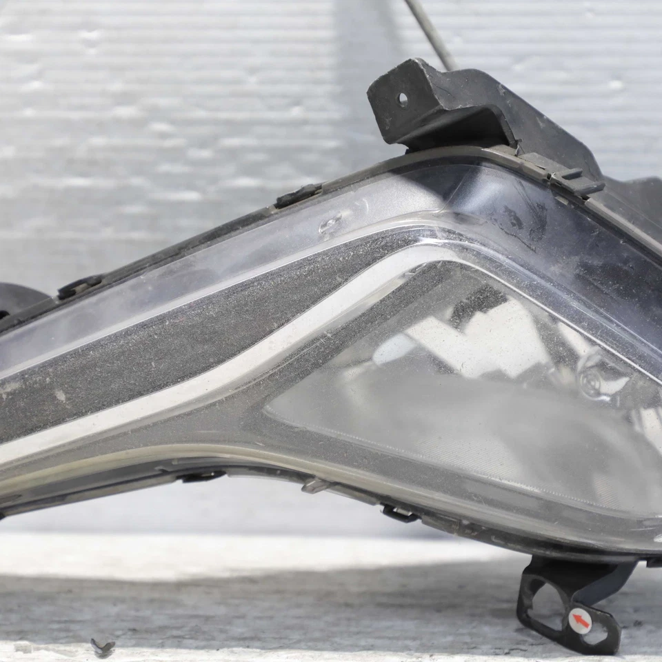 2014-2015 Hyundai Elantra Base Right Side T/Signal Parking Lamp OEM 92202-3X - Image 4 of 4