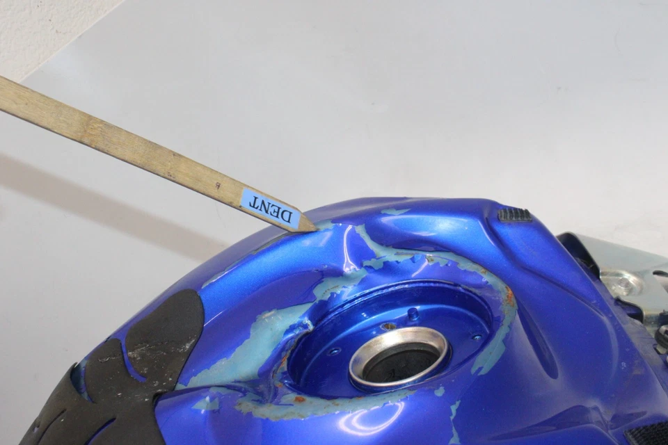 08-09 SUZUKI GSXR750 OEM TANQUE DE GASOLINA PILA DE COMBUSTIBLE DEPÓSITO DE GASOLINA Foto 3 de 4