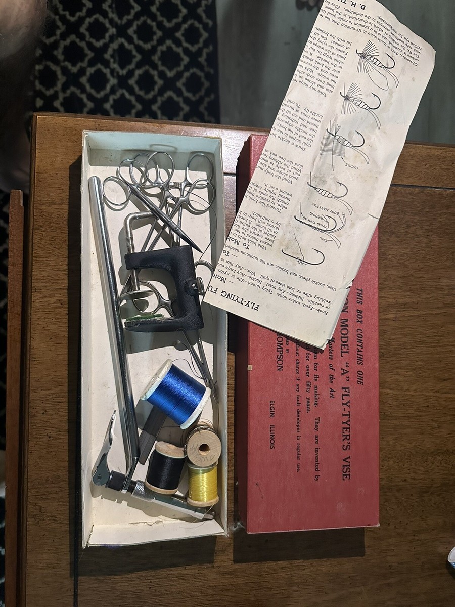 Original THOMPSON MODEL A Fly-Tyer's Vise w/ Box & Manual Vintage