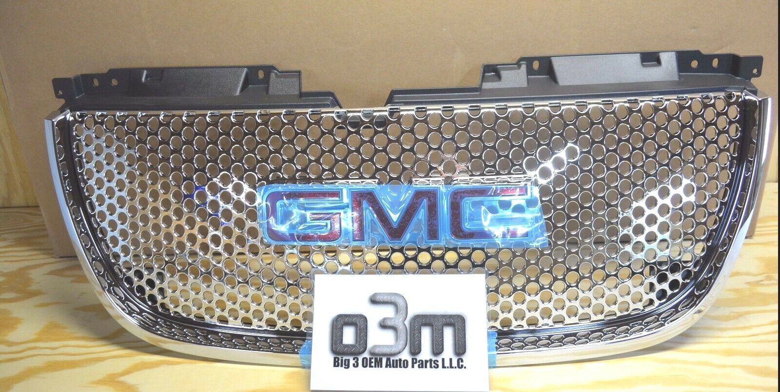 2007-2014 GMC Yukon Front Upper Chrome Grille w/ GMC Logo new OEM 