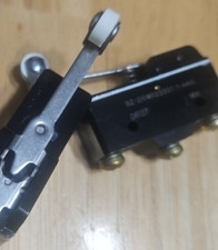 *** BZ-2RW82555111-A46  NEW 2 Pcs of Honeywell Switch Snap Action SPDT 15A 125V