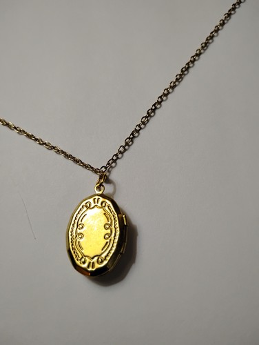 Gold Plated Sacred Heart of Jesus Locket Pendant Medal Link Chain Necklace 18" - Picture 3 of 5