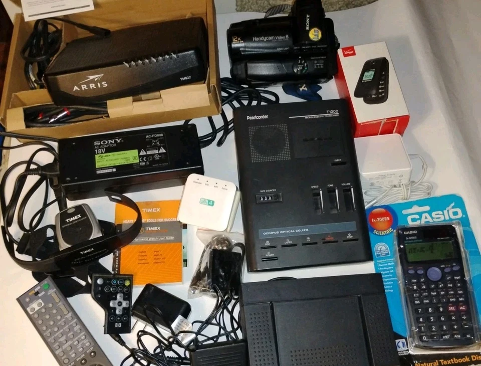 Lote Electrónico Videocámara Sony, Pearlcorder T100, Samsung Gusto 3, Casio y Más Foto 2 de 4