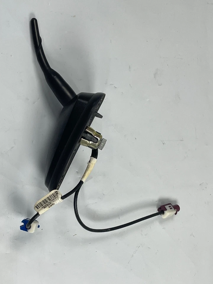 Montaje en techo GPS y antena OnStar para GMC Yukon Cadillac Escalade 2003-2006 OE Foto 4 de 4