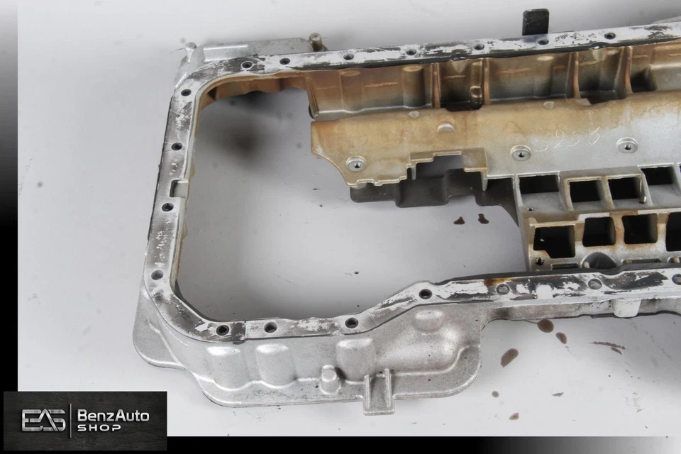 03-08 Mercedes R230 SL55 E55 CLS55 AMG Motor Superior cárter de aceite 1130141302 OEM Foto 2 de 4