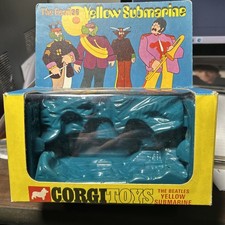 Corgi Toys Beatles Yellow Submarine Red Hatch 803 Original 1968 with MINT box