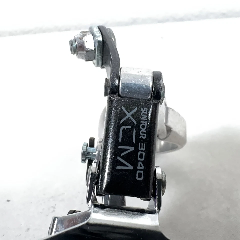 Suntour XCM 3040 Triple Front Derailleur w/ Ø28.6mm Downtube Clamp - Image 2 of 4